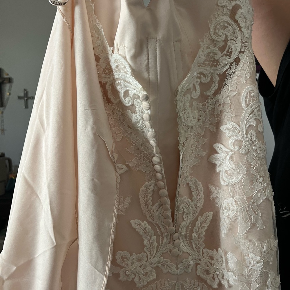 Elegant Wedding Lace Women Dress - Picture 2 of 6